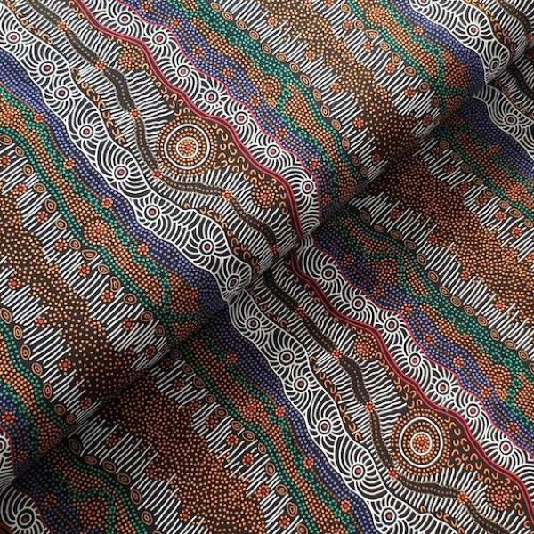 GATHERING BY THE CREEK Aborigines Stoff aus Australien